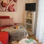 Apartament Lara *