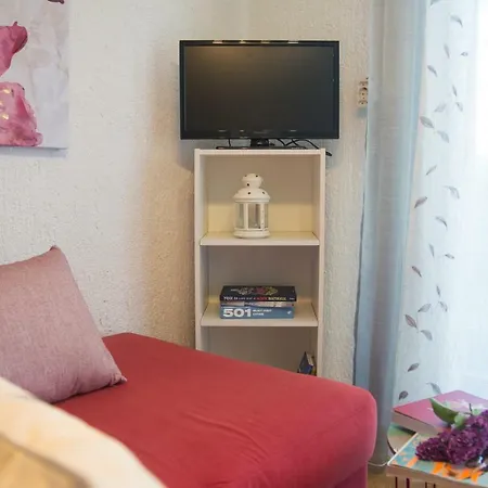 Apartment Lara *
